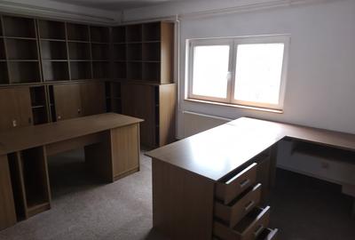 Casă individuală cu 6 camere cu Canalizare în Bucureștii Noi - 4