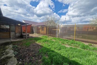 In frumoasa zona RONAT-la vanzare teren cu casa pentru renovare sau demolare - 2