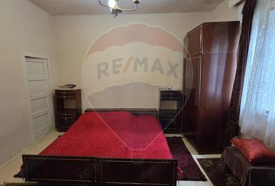 Casă cu 3 camere cu Teren 1195 Mp în Tinca - 1