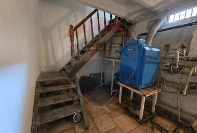 DE VANZARE Casa / Vila cu 11 camere de vanzare in zona Parcul Carol - 47