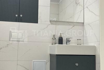 Apartament cu 3 camere decomandat în Tractorul - 12