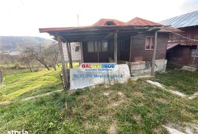 Teren de 4530 mp, în Secăria - 5