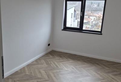 Casă cu 4 camere în Central - 5