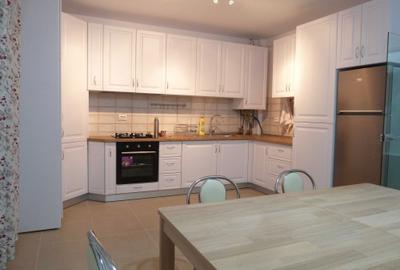 Apartament cu 3 camere decomandat în Europa - 6