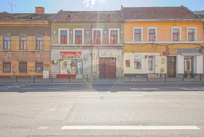 Apartament cu 3 camere decomandat, mobilat în Centrul Istoric - 2
