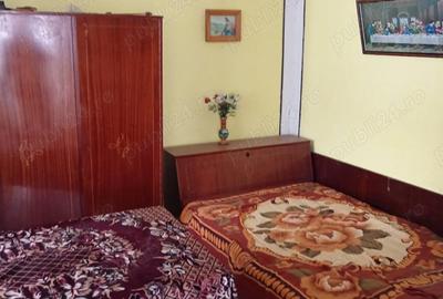 Casă cu Teren 2200 Mp în Brăești - 1