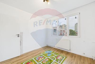 Apartament cu 4 camere de vanzare - Rahova - 10