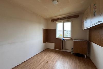 Cartier Florilor, Aleea Violetelor, garsoniera cu baie separata pe etaj Cartier Florilor, Aleea Violetelor, garsoniera cu baie separata pe etaj - 2