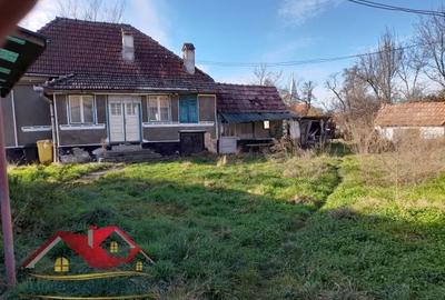 Casă cu 5 camere în Porumbacu de Sus