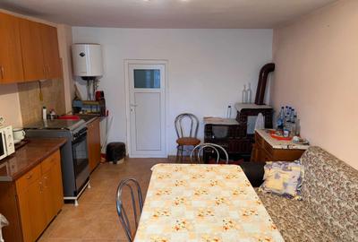 Casă cu 4 camere în Băbana - 3