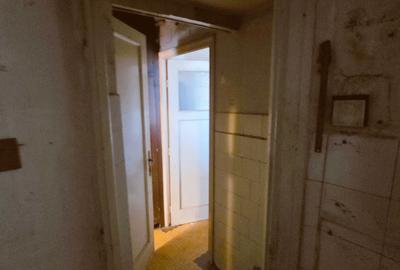 Caderea Bastiliei, apt. 2 camere, etaj 1, balcon,50mp, pe lista de U 3 - 9