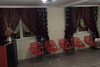 Spațiu comercial, de 50 mp, în Central - 1