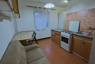 Apartament cu 2 camere semidecomandat în Steaua