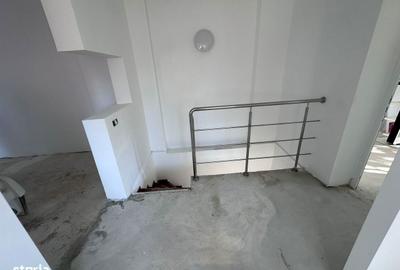 Casă cu 5 camere cu Canalizare în Trocadero - 7