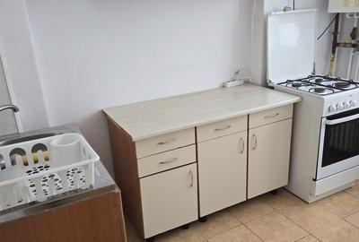 Apartament cu 2 camere semidecomandat în Moșilor