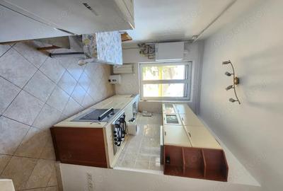 Apartament cu 3 camere decomandat în Central - 1