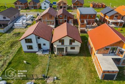 Casă individuală cu 4 camere cu Canalizare în Tisa Nouă - 3