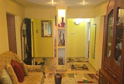 Vand apartament de 4 camere decomandat in Deva, etaj 2, zona Bejan, - 1