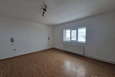 Casă cu 4 camere cu Teren 700 Mp în Recea - 15