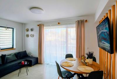 Apartament cu 3 camere decomandat în Livezeni - 2
