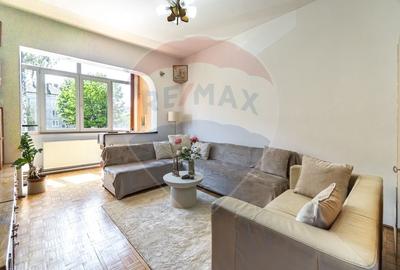 Apartament cu 2 camere decomandat, mobilat în Tractorul - 4