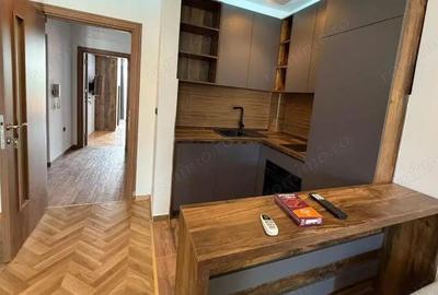 Vanzare apartament de doua camere Vitan - 2