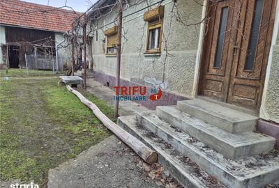 Casă cu 5 camere cu Teren 1651 Mp în Bărăbanț - 2