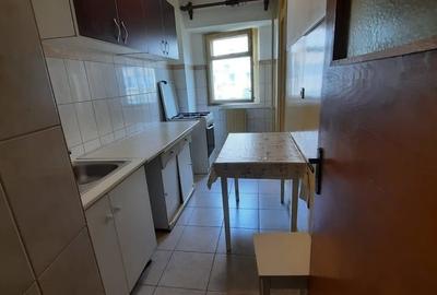 Garsonieră decomandată în Tei - 2