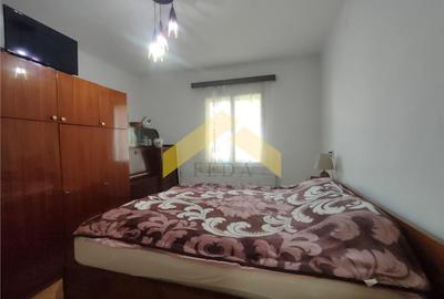 Casă cu 3 camere cu Canalizare în Pârneava - 2