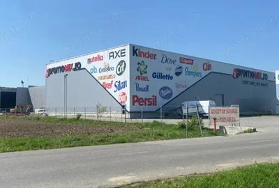 Spațiu comercial, de 2,150 mp, în Central - 3