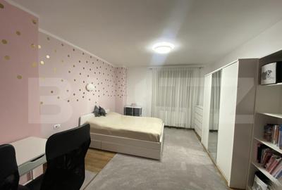 Apartament cu 3 camere decomandat, mobilat în Calea Moldovei