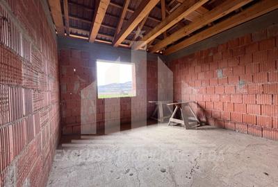 Casă individuală cu 4 camere cu Teren 500 Mp în Șard - 2