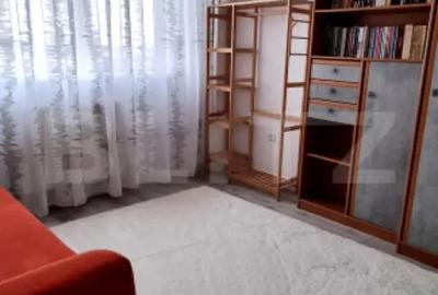 Apartament cu 3 camere decomandat în Micro 4 - 5
