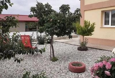 Casă cu Teren 2300 Mp în Central - 8