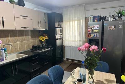 Apartament cu 2 camere decomandat în Ostroveni