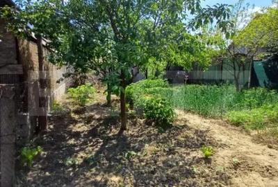 Casă cu 2 camere cu Teren 400 Mp în Turda