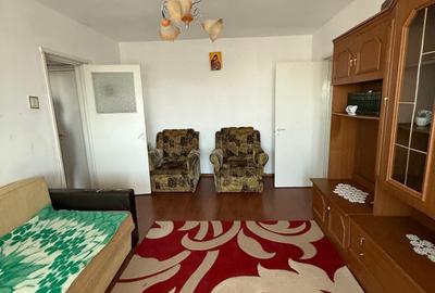 Apartament cu 2 camere semidecomandat, mobilat în Policlinica - 2