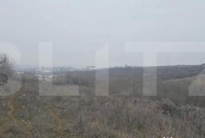 Teren de 10000 mp, în Central