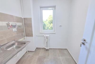Apartament 2 camere semidecomandate, etaj 3, zona Cora - 4