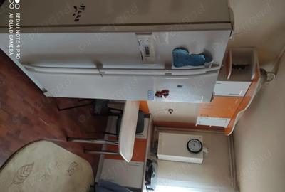 Apartament cu 2 camere decomandat în 22 Decembrie - 12