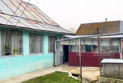 Casa individuala + Teren 4600 mp- Siret - 2