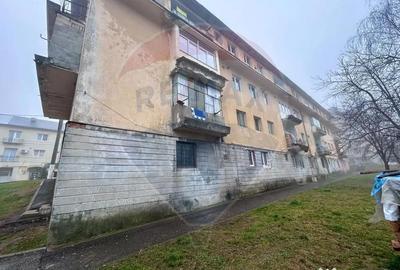 Apartament cu 2 camere nedecomandat în Central - 1