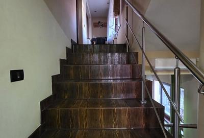 Casă cu 5 camere cu Teren 300 Mp în Podul de Fier - 16