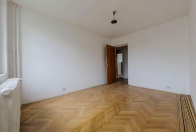 Vând Apt 3 cam Et 8/10 Bucur Obor Liber, Bl. Reabilitat, La Alb + Parchet si AC. - 26