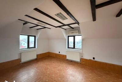 Casă cu 5 camere cu Teren 155 Mp în Central - 8