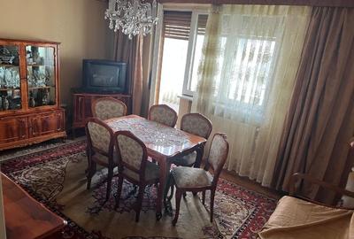 Apartament cu 3 camere decomandat, mobilat în Centrul Civic - 3