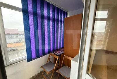 Apartament de vanzare, 52 mp, zona Micro 11 - 5