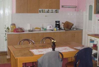 Apartament la casa zona centrala - 11