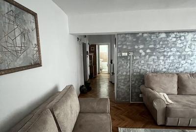 Apartament cu 2 camere decomandat în Central - 3