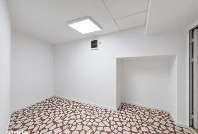 Spațiu comercial, de 105 mp, în Central - 4